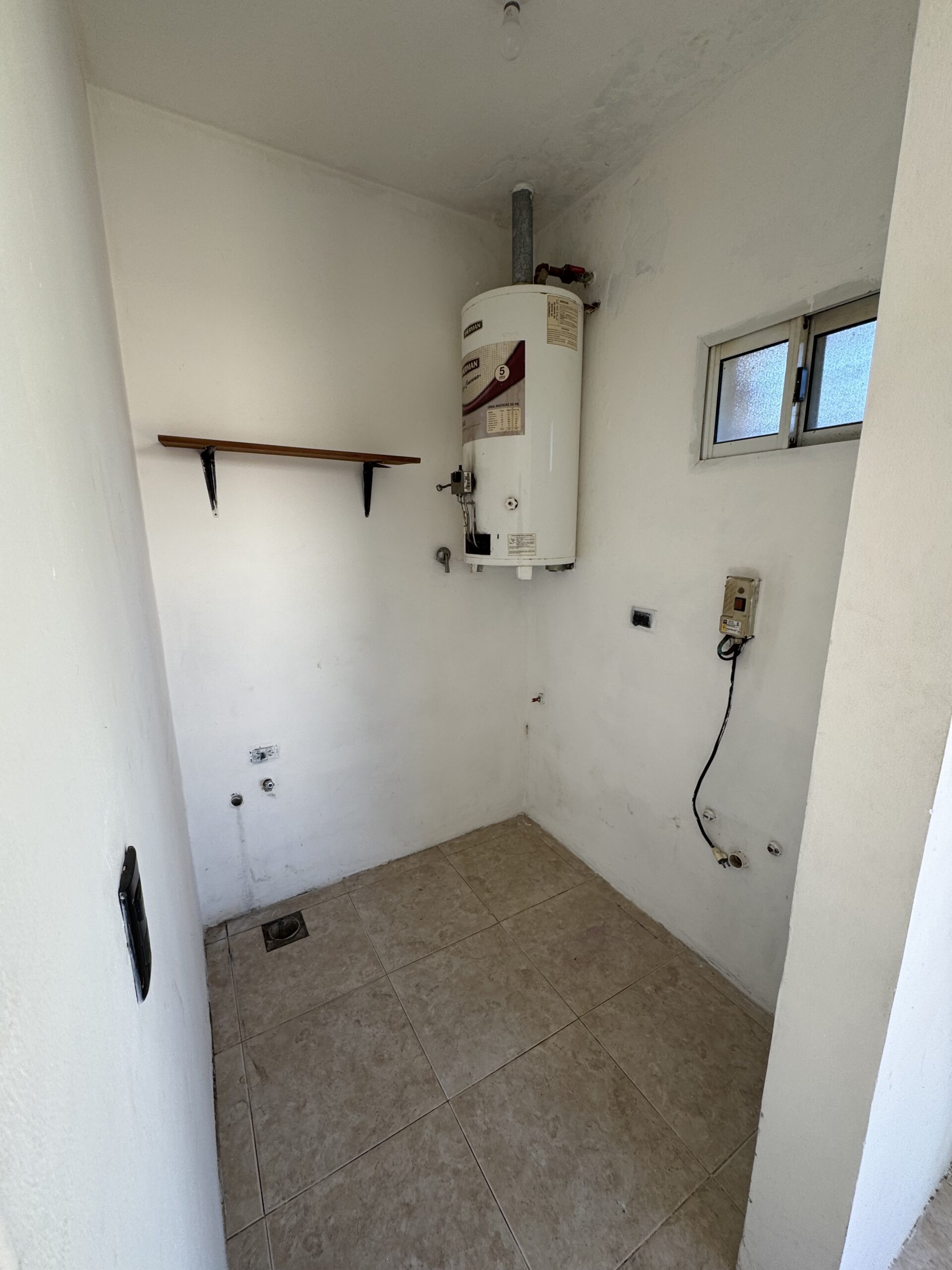 ZONA BARRIO LA RURAL: Calle Noguera 426